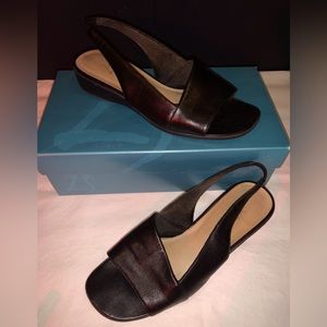 Life Stride Reality Black Wedges